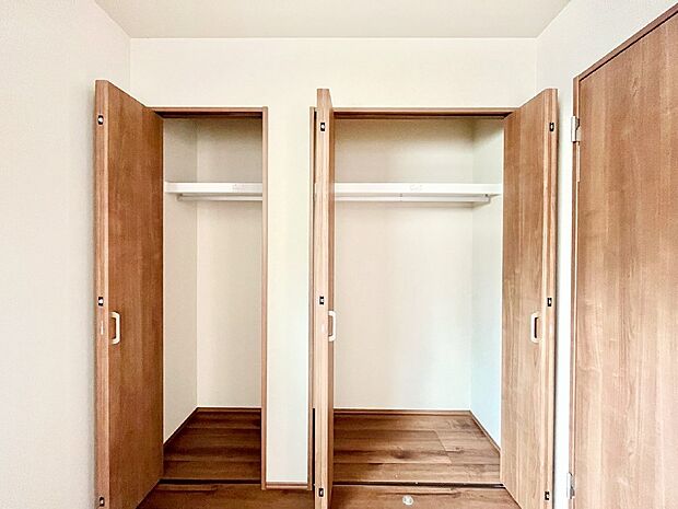 収納力あるクローゼット  