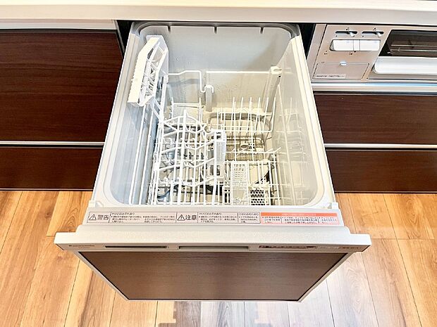 面倒なお片づけは食洗機にお任せ！家事の負担が減って、時間にも気持ちにもゆとりができます。