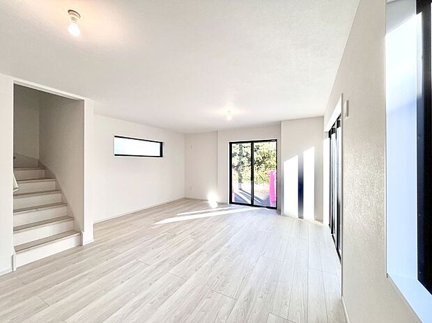 リビング階段が家族の笑顔と会話をつないでくれます  