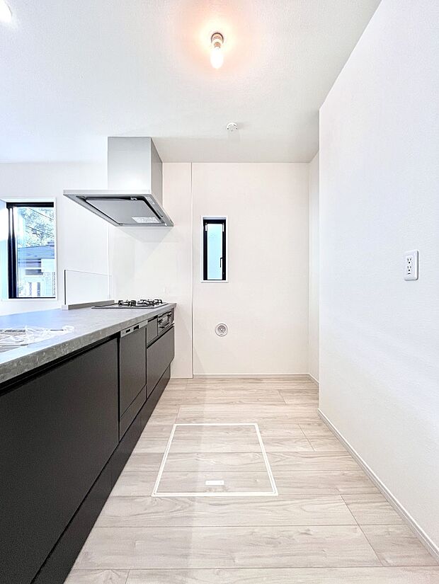 ゆとりあるキッチンではご家族と楽しくお料理ができます。