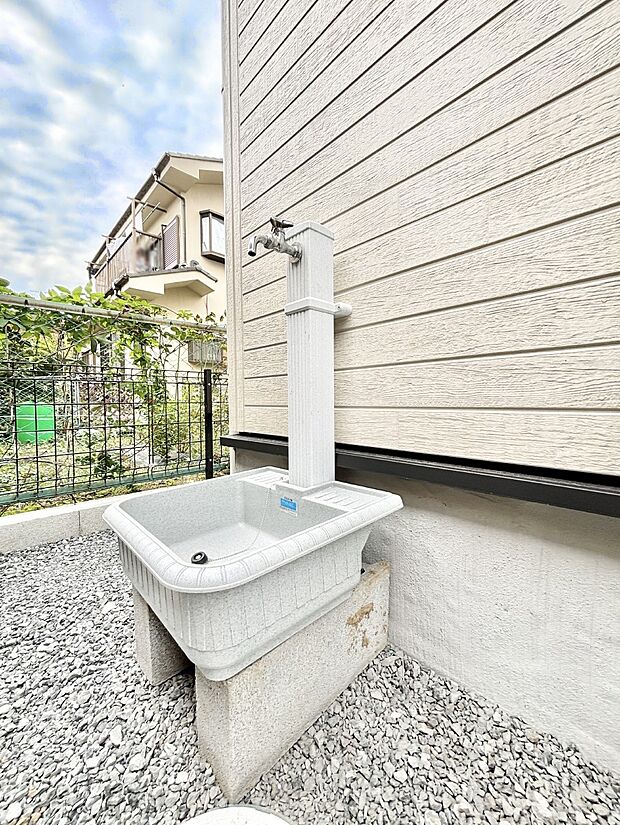 ガーデニングやお掃除に便利な外水栓