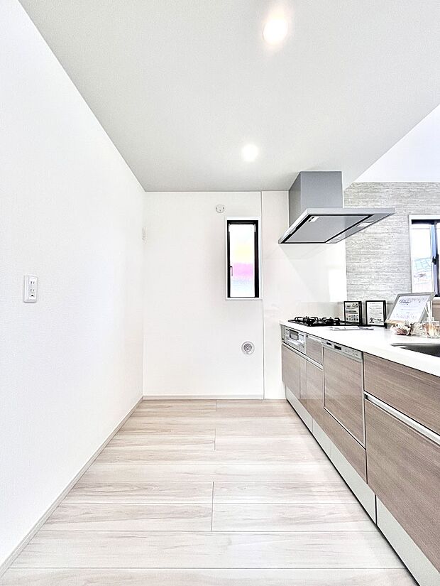 ゆとりあるキッチンではご家族と楽しくお料理ができます。