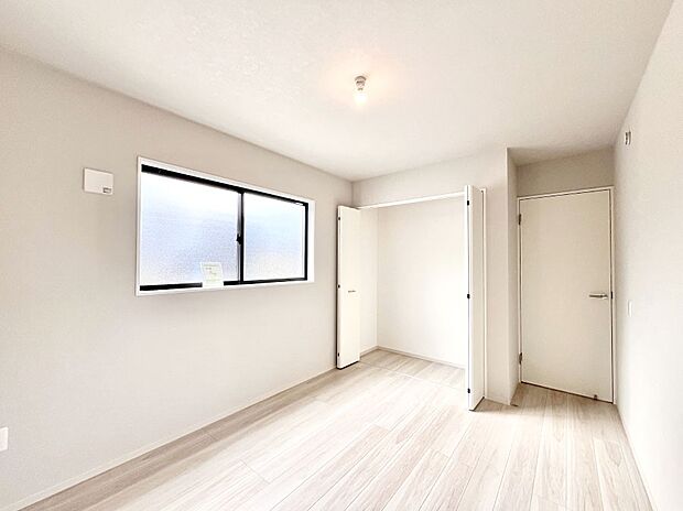 子供部屋にもおすすめな収納スペースたっぷりの居室