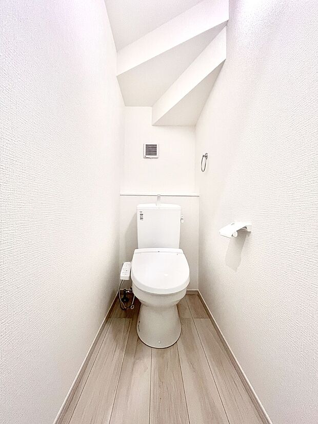 トイレは1階と2階それぞれに配置されていてとても便利です。