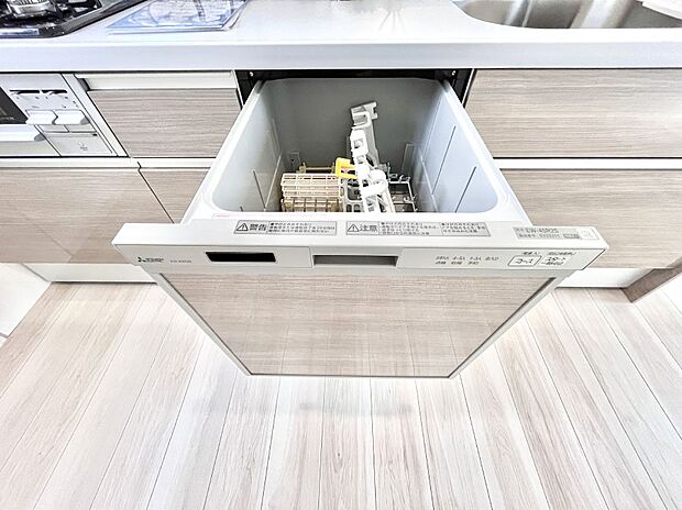 面倒なお片づけは食洗機にお任せ!家事の負担が減って、時間にも気持ちにもゆとりができます。