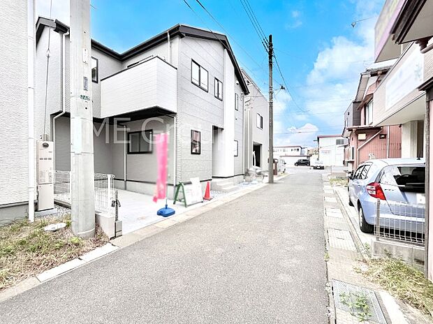 前面道路はきちんと整備されています