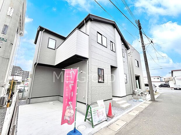 溢れる陽光でご家族の笑顔も輝く