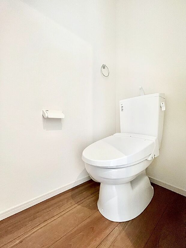 トイレは1階と2階それぞれに配置されていてとても便利です。