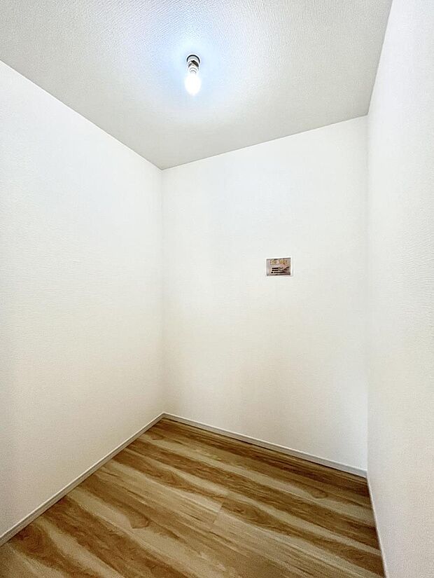 たっぷりの納戸スペースで快適に暮らせそう