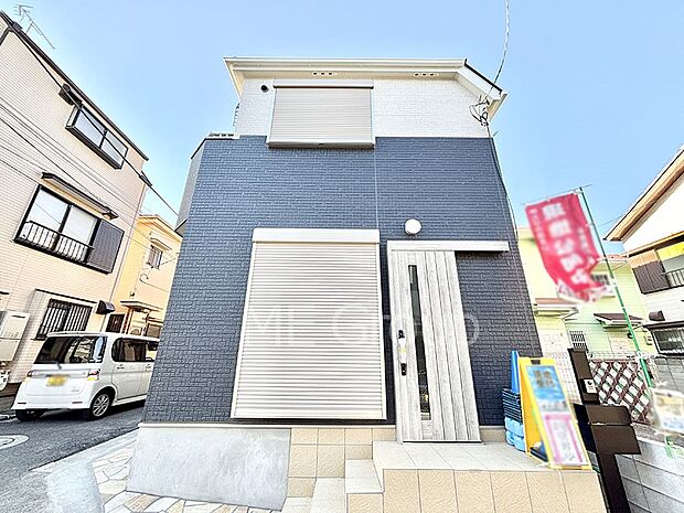 洗練された外観、上質な住空間が広がる室内は永く安心して過ごせる住居です。 