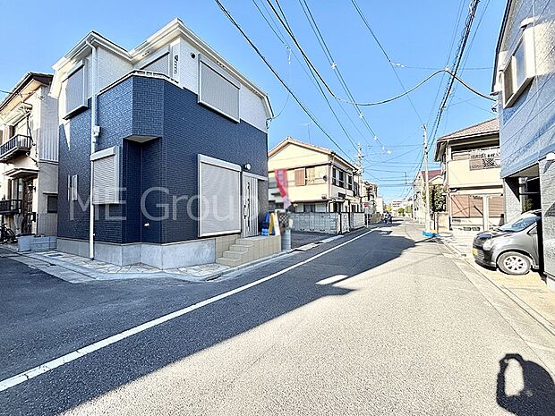 前面道路はきちんと整備されています