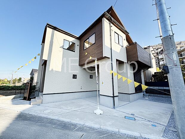 溢れる陽光でご家族の笑顔も輝く