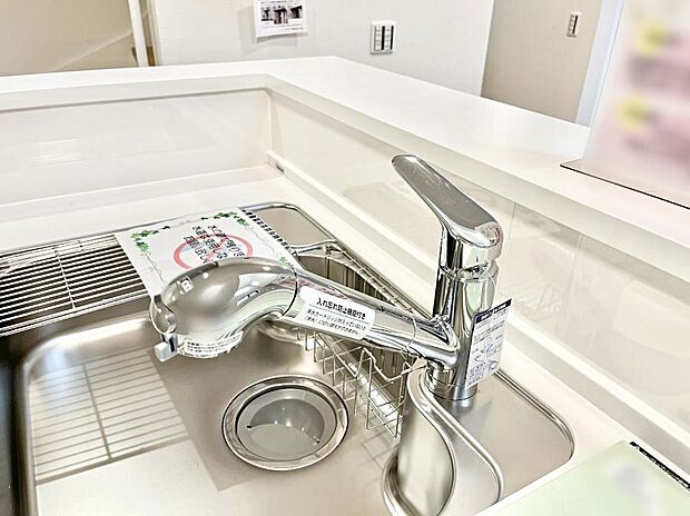 浄水器一体型のキッチンで洗い物用・料理用と切り替え簡単！キッチンワークをより快適にします！