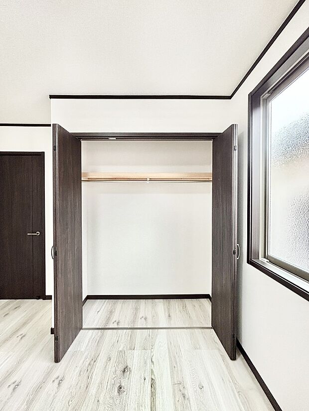 たっぷりの収納スペースで快適に暮らせそう