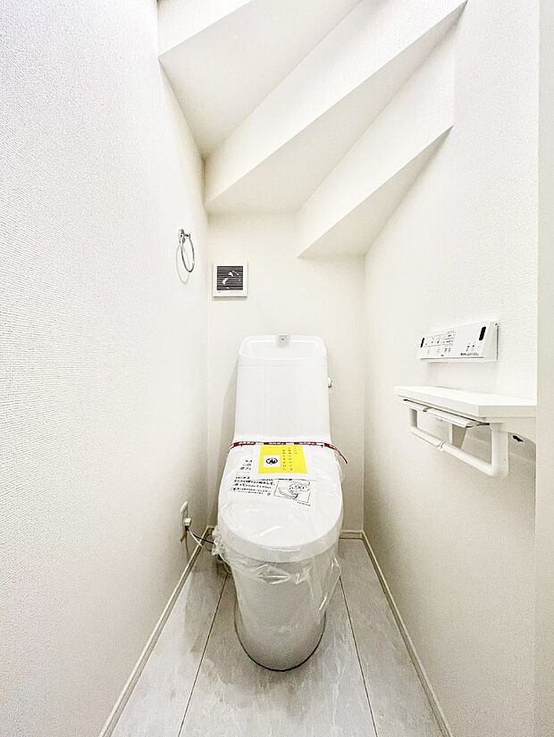 トイレは温水洗浄機能付き