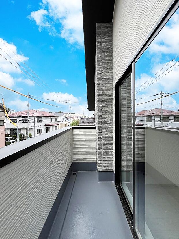 風通しの良いバルコニー