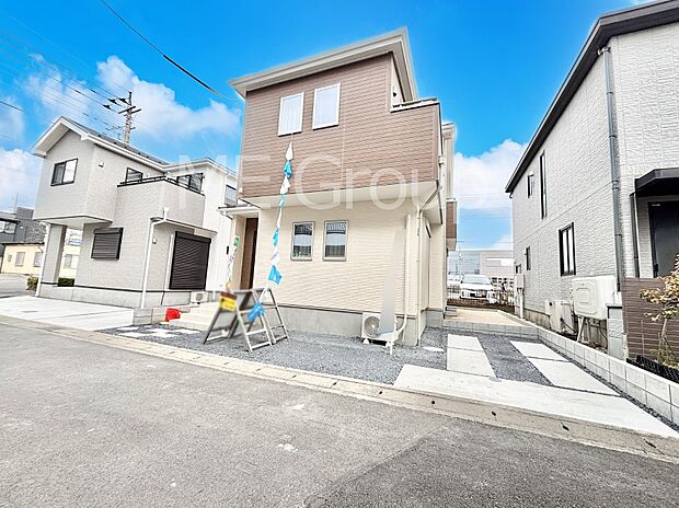 たっぷりの陽光と心地よい風が舞い込む住まい 