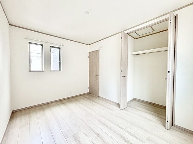 子供部屋にもおすすめな収納スペースたっぷりの居室