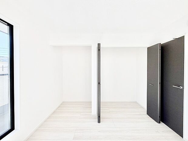 たっぷりの収納スペースで快適に暮らせそう