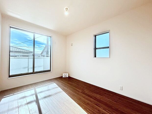 2面採光で明るさ＆風通し良好！