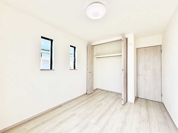 収納が充実しているので居住スペースを広々使えます