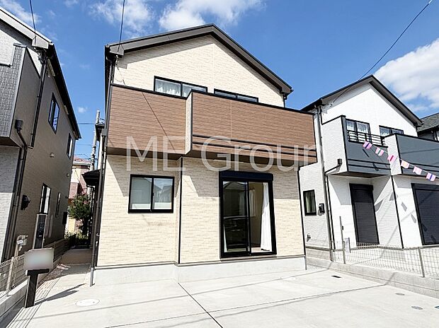 溢れる陽光でご家族の笑顔も輝く