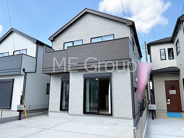 溢れる陽光でご家族の笑顔も輝く