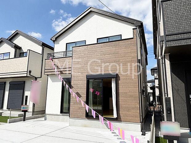 溢れる陽光でご家族の笑顔も輝く