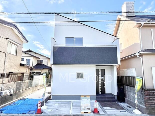 洗練された外観、上質な住空間が広がる室内は永く安心して過ごせる住居です。