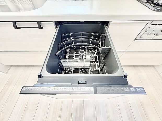 面倒なお片づけは食洗機にお任せ!家事の負担が減って、時間にも気持ちにもゆとりができます。