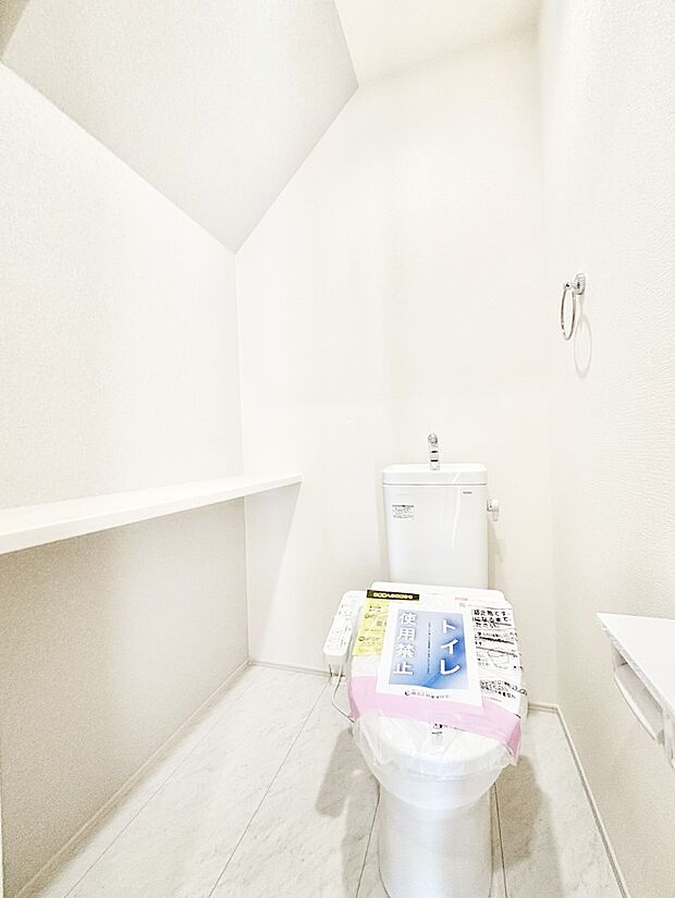 トイレは安心の2箇所!朝のバタバタも一安心です。