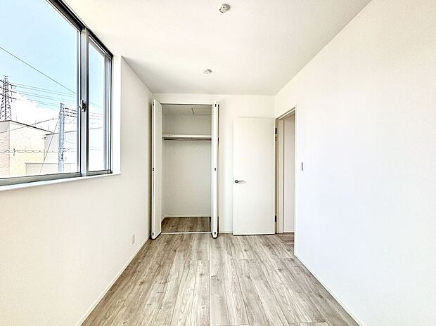 収納が充実しているので居住スペースを広々使えます