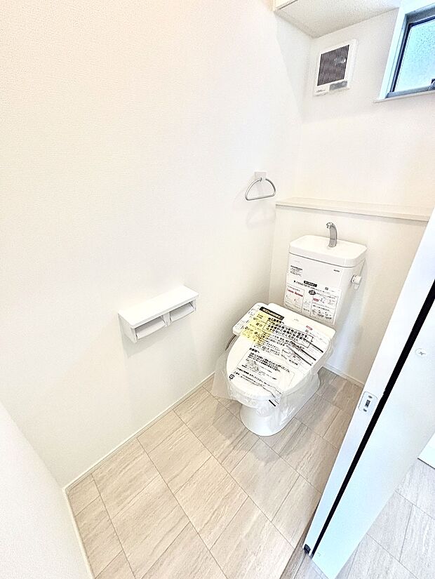 トイレは1階と2階それぞれに配置されていてとても便利です。 