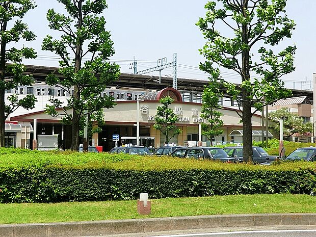 駅 1400m 東武伊勢崎線谷塚駅