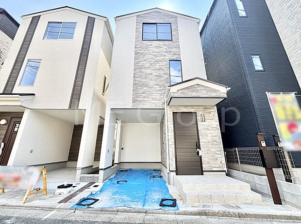 たっぷりの陽光と開放感に包まれる明るい住まい