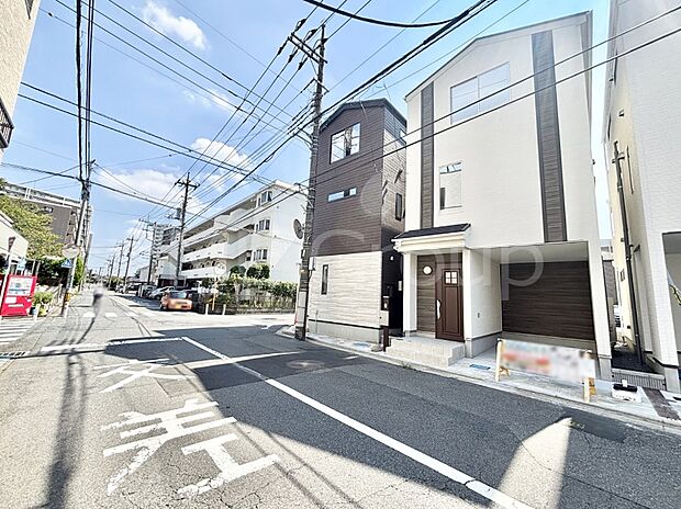 たっぷりの陽光と開放感に包まれる明るい住まい  