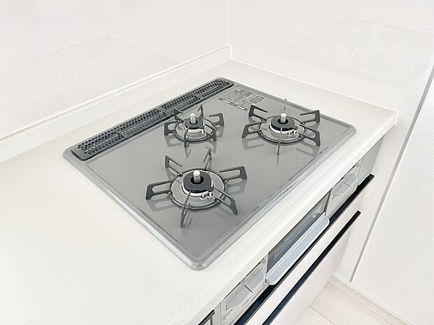 三口ガスコンロでお料理が一気にはかどりそう。  