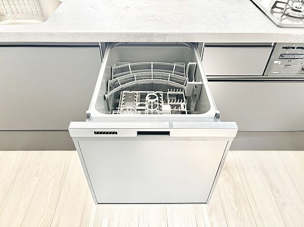 面倒なお片づけは食洗機にお任せ!家事の負担が減って、時間にも気持ちにもゆとりができます。