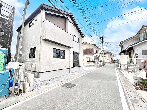 たっぷりの陽光と心地よい風が舞い込む住まい