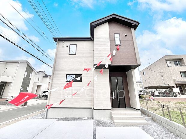 溢れる陽光でご家族の笑顔も輝く