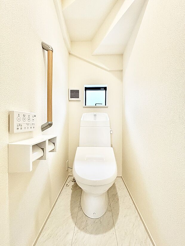 トイレは温水洗浄機能付き