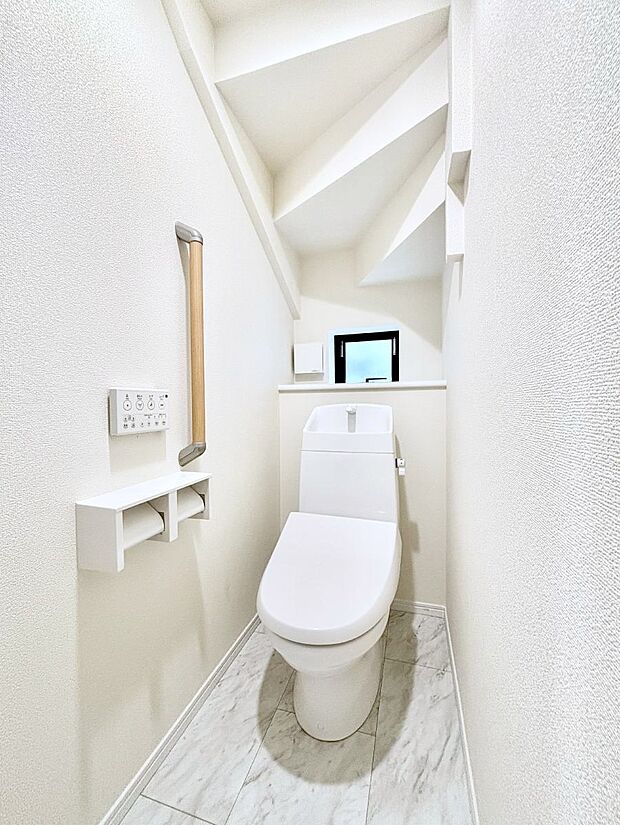 トイレは1階と2階それぞれに配置されていてとても便利です。 