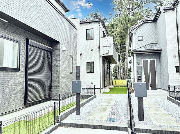 たっぷりの陽光と心地よい風が舞い込む住まい 