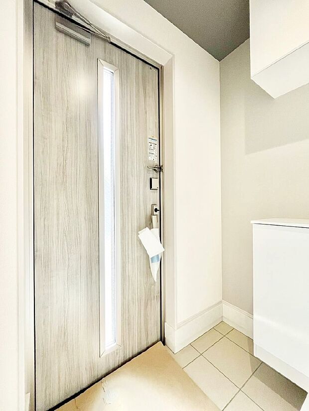 家族の帰宅やお客様をあたたかく迎える玄関