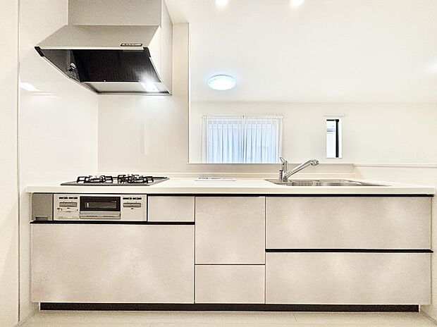 毎日使うキッチンだから、使いやすさ&お手入れのしやすさにこだわりました。