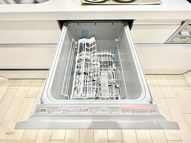 面倒なお片づけは食洗機にお任せ！家事の負担が減って、時間にも気持ちにもゆとりができます。