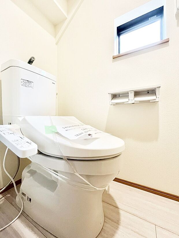 トイレは温水洗浄機能付き