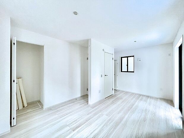 子供部屋にもおすすめな収納スペースたっぷりの居室