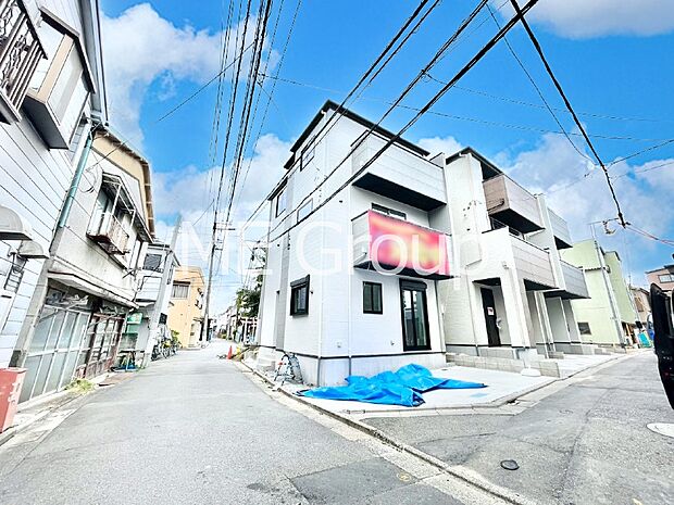 角地なので日当たりも良く、お家が堂々として見えます。