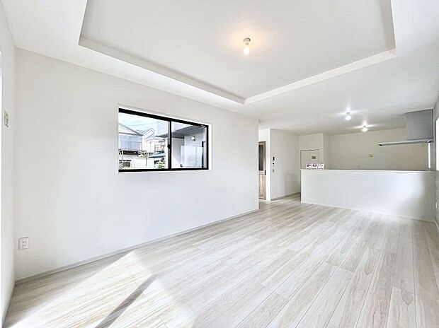 家族団らんの時間も増えそうなくつろぎのリビングダイニング。   